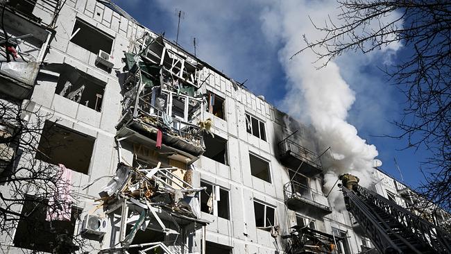 © AFP/Aris Messinis Haus nach Bombeneinschlag