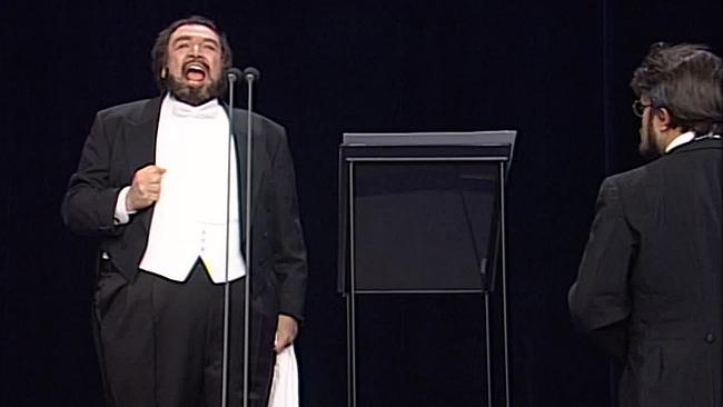 Heinz Holecek als Luciano Pavarotti