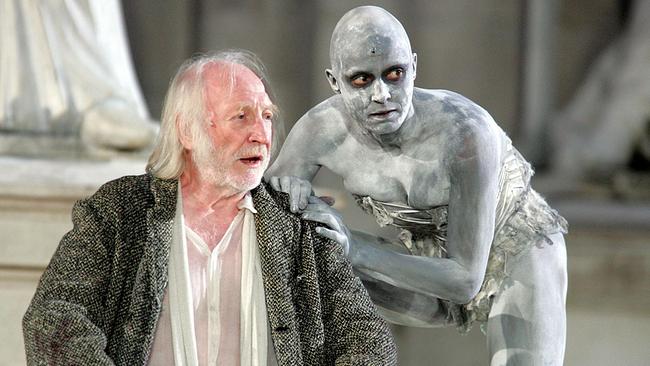 © APA/Hans Klaus Techt Karl Merkatz als "Gott der Herr" und Ulrike Folkerts in der Rolle des "Tod"