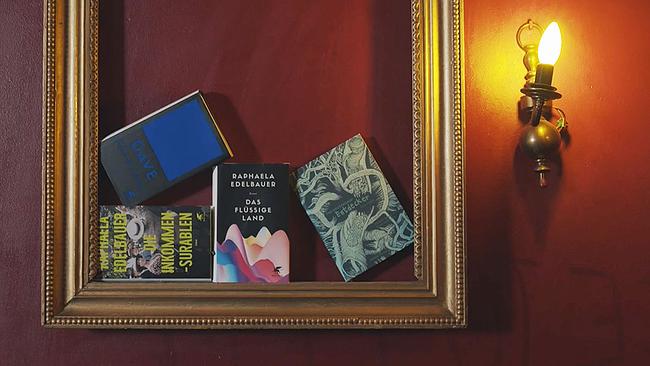 © ORF Diverse Bücher von Raphaela Edelbauer