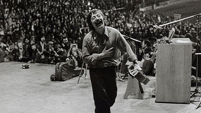 © Barbara Klemm/Frankfurter Allgemeine Zeitung Wolf Biermann bei Konzert 1976 in Köln