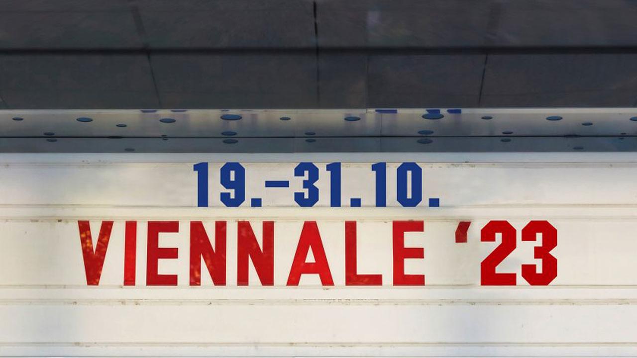 © Viennale Kinoschriftzug Fischerleuchte Viennale
