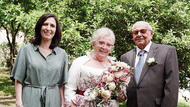 Nina Horowitz mit Gina und Siegfried bei der Hochzeit