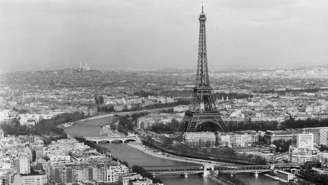Paris 1952