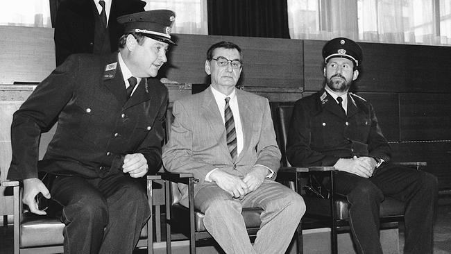 Otto Muehl vor Gericht - 1991