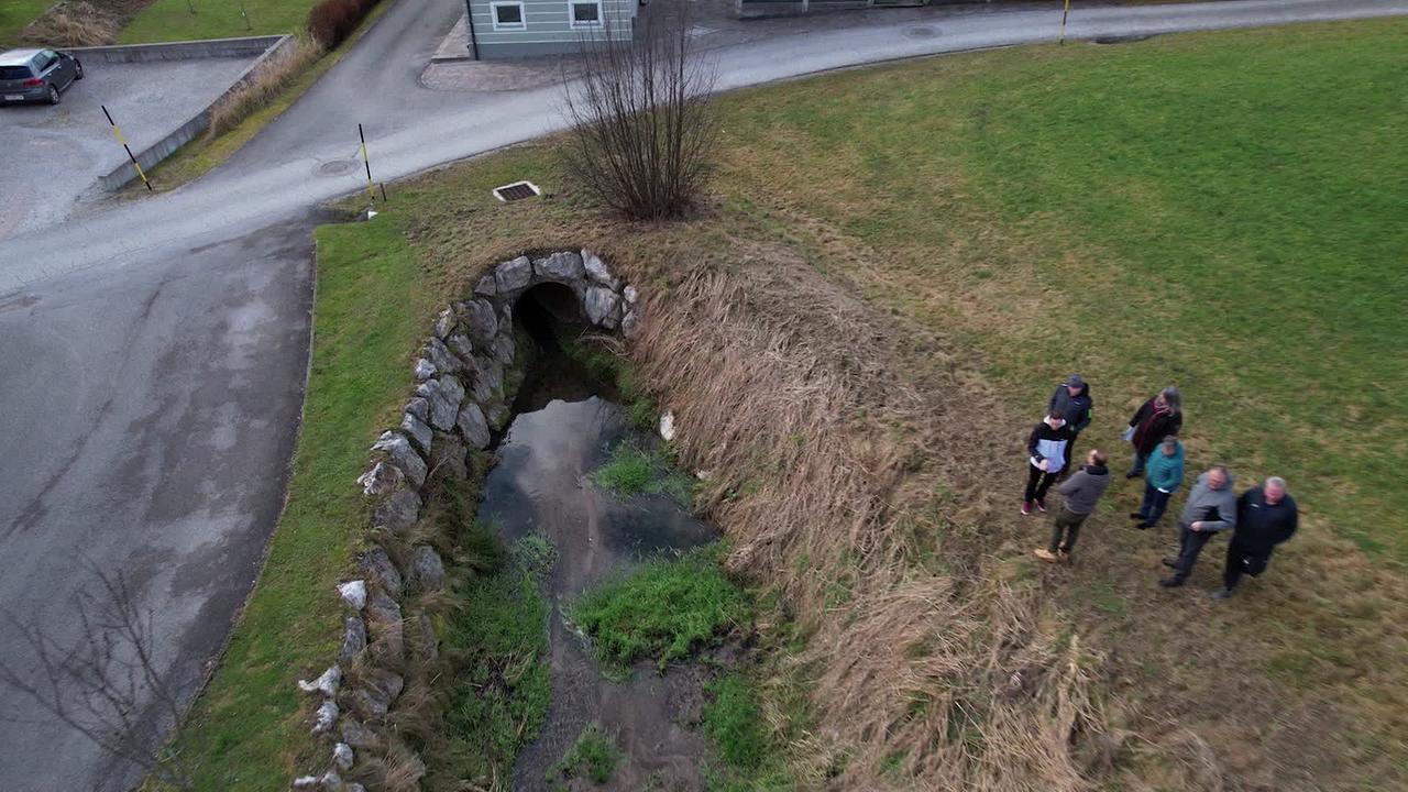 Fluss in Schlierbach von der Vogelperspektive