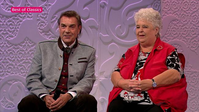 Willy Lempfrecher, Musiker überrascht Burgi, Hausfrau in Pension 