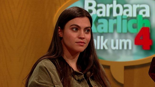 Viktoria, Künstlerin und Kampfsport-Trainerin