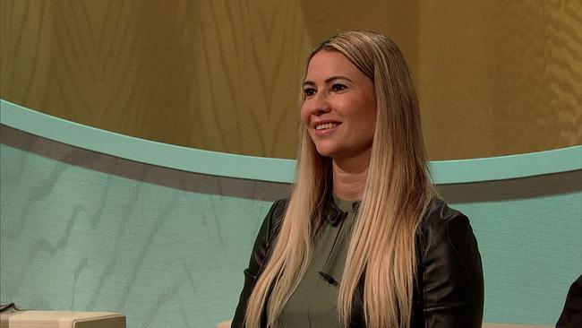 © ORF Christina, Fitness- und Ernährungscoachin, blonde, lange Haare