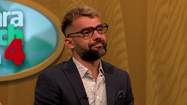 © ORF Stephan, Unternehmer, Autor, kurze, blonde Haare, Vollbart, schwarze Brille