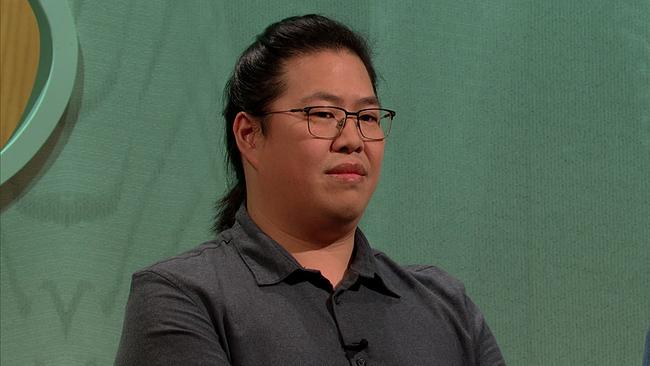 © ORF Johannes, Elementarpädagoge, asiatische Züge, schwarze Haare, Brille