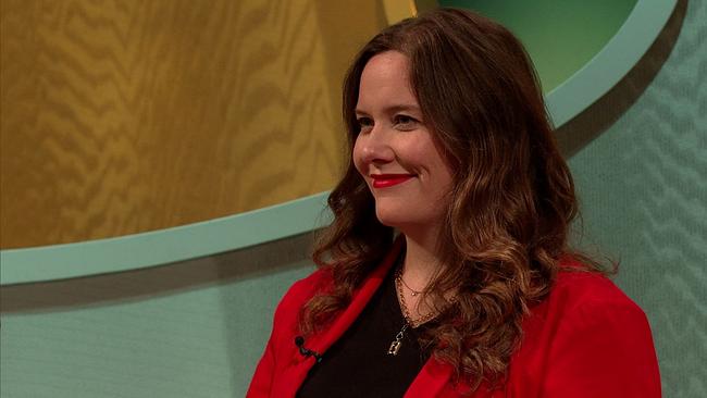 Bianca, Fotografin und Mentorin, dunkelbraune, lange Haare