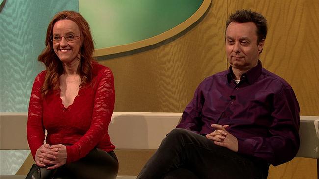 Susanne, Ausgebildete Zahnarzthelferin, rötliche, Schulterlange Haare und Bernd, Telefonist, kurze dunkle Haare