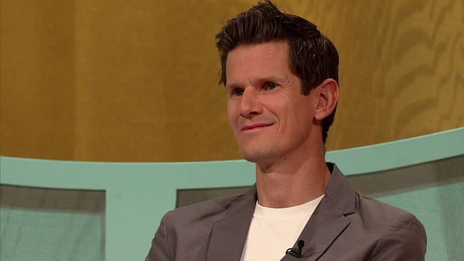 © ORF Robert, Sportmediziner, schwarze, kurze Haare