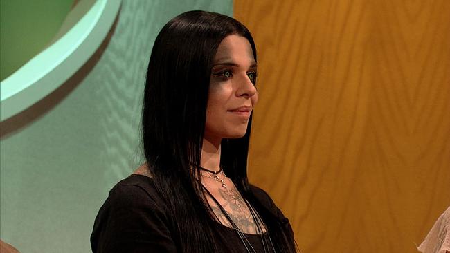 © ORF Jasmin, Humanenergetikerin, schwarze, lange Haare