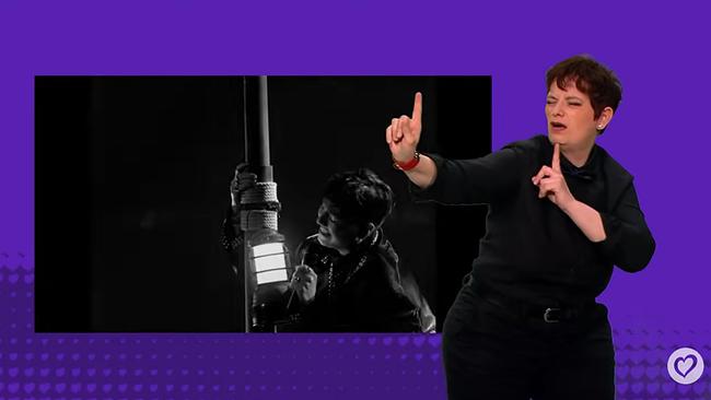 Sign Performance zum Lied "Wasted Love" von JJ beim Songcontest 2025