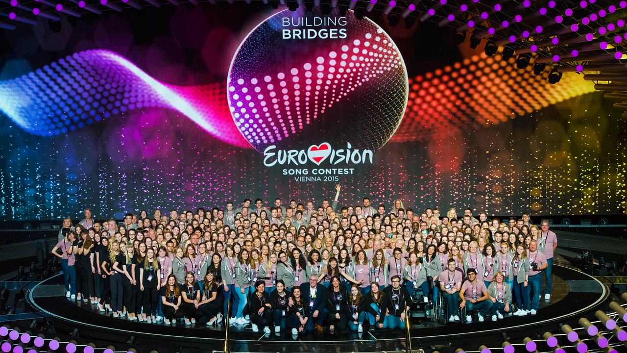 © ORF/Graph Art Line e.U. Volunteers auf der Bühne des Eurovision Song Contest 2015