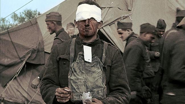 Im Bild: Im Juni 1918 schlagen die US-Marines die Deutschen in der berühmten Schlacht von Belleau Wood zurück. Diese Soldaten der Neuen Welt sind im Nahkampf hervorragend und verdienen sich ihre Auszeichnungen - die Legende der Marines ist geboren.