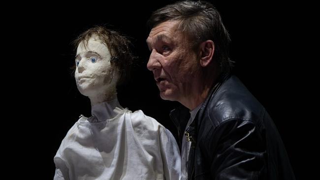 © Arnold Poeschl „Wiedersehen. Ein Stück Hoffnung“