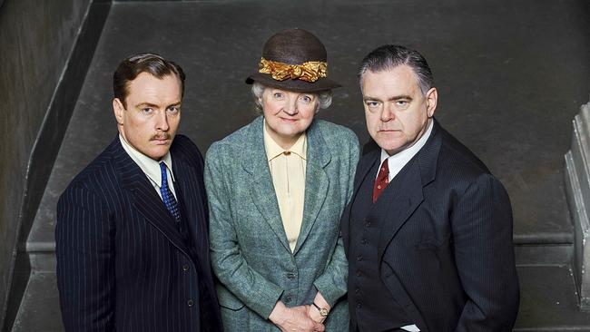 Toby Stephens (George Pritchard), Julia McKenzie (Miss Jane Marple), Kevin McNally (Detective Inspector Somerset).
