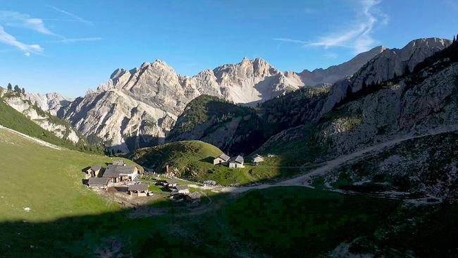 Almsommer rund um die Dolomiten