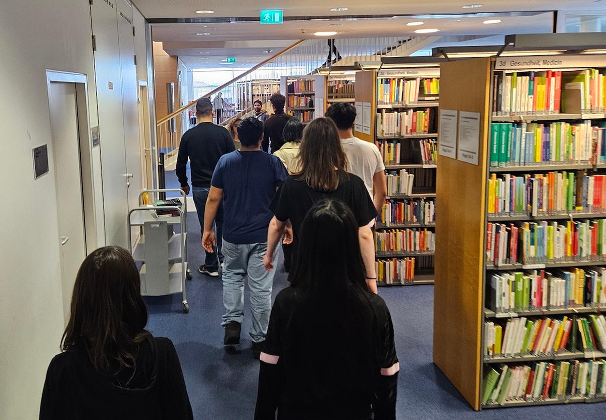 Bühne Oida! Wiener Büchereien – Führung durch die Hauptbibliothek am Urban-Loritz-Platz