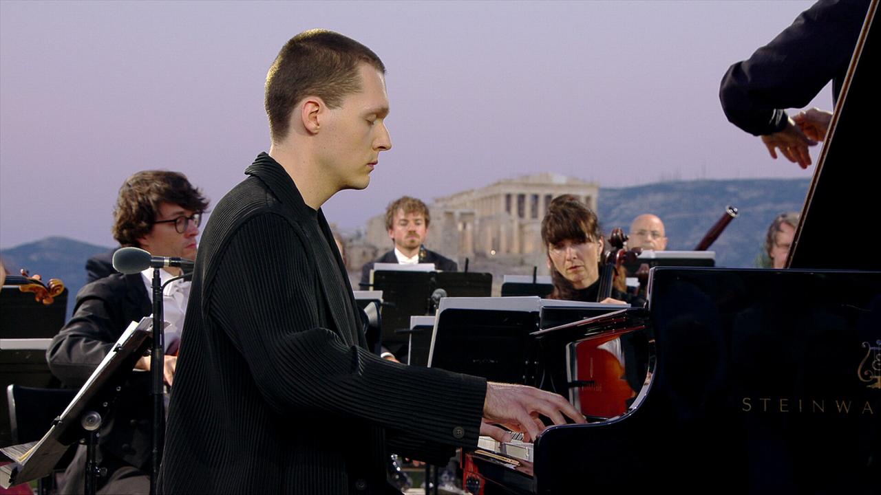 © ORF/Unitel blue Das Akropolis-Open-Air mit Lukas Sternath