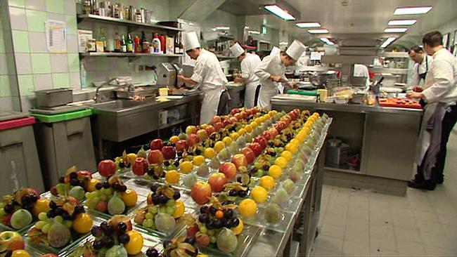 Opernballmenü: 600-700 Essen müssen von 19.00 bis 21.45 Uhr in den Wiener Nobelrestaurants serviert werden.