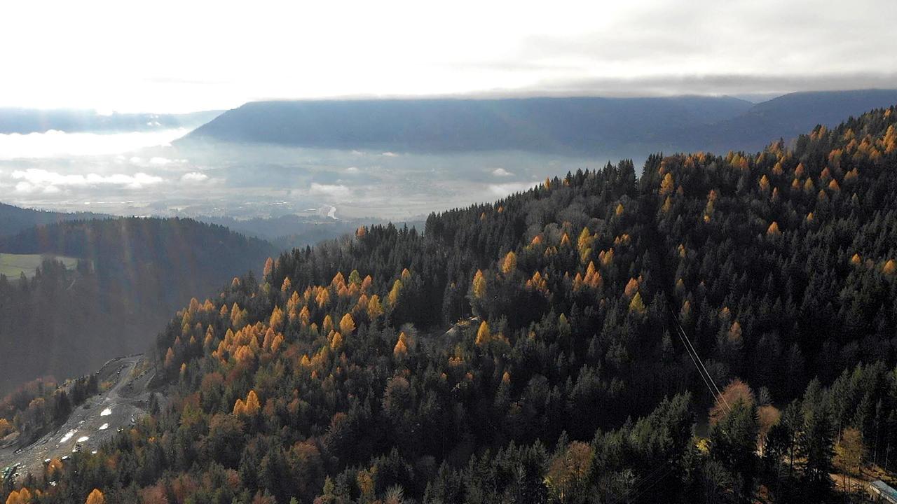 Herbstsonne über dem Dobratsch