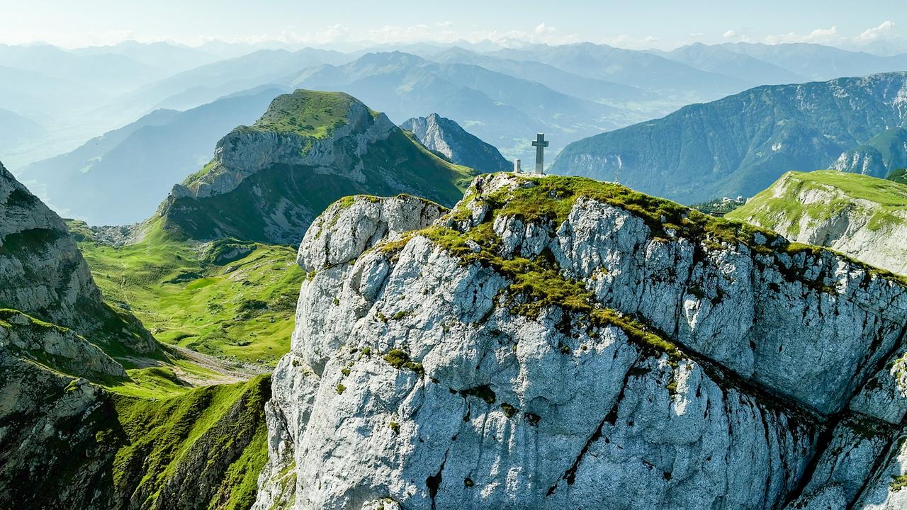 © ORF/Verlagshaus Hans Jöchler Land der Berge