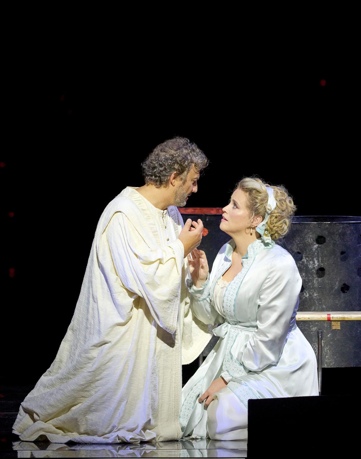 Jonas Kaufmann (Otello), Rachel Willis-Sørensen (Desdemona)