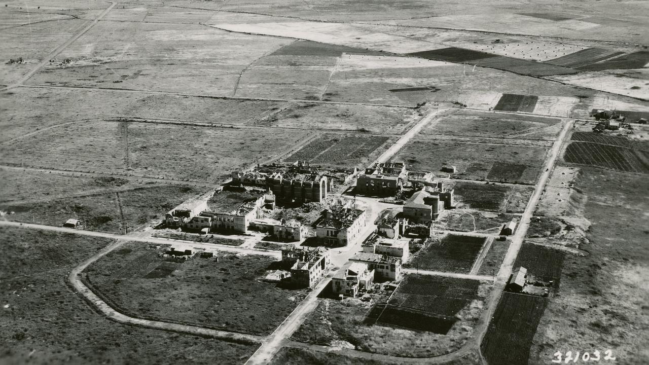 © ORF/ZDF/NARA Luftaufnahme von Anzio