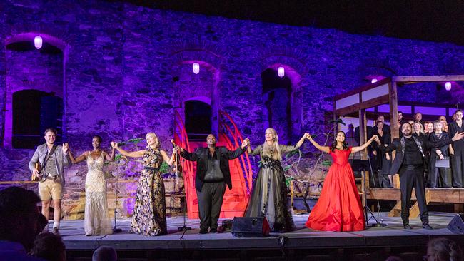 Clemens Unterreiner (Bariton), Mariam Battistelli (Sopran), Lidia Baich (Violine), Chris Steger (Gesang, Annely Peebo (Mezzosopran), Katleho Mokhoabane (Tenor), Hila Fahima (Sopran)