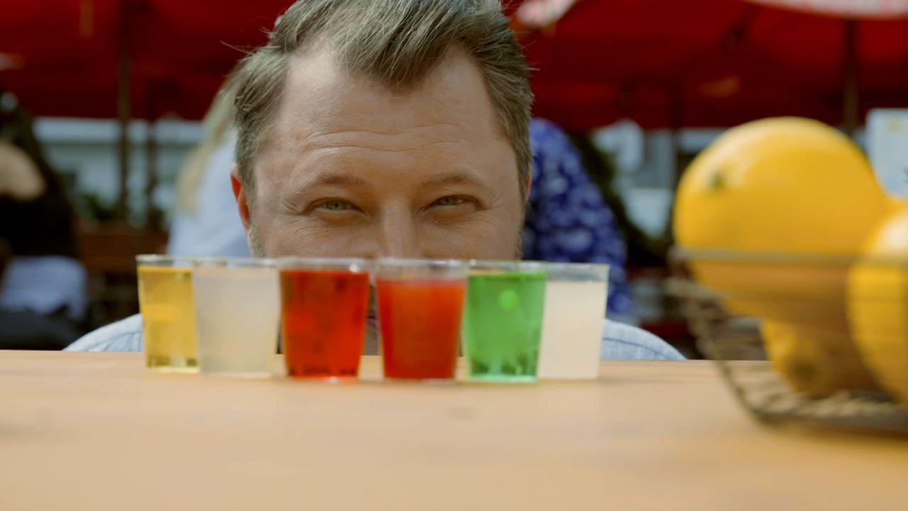© ORF/ZDF Der Wackelpudding-Test: Können Normalverbraucher den Unterschied zwischen natürlichem und künstlichem Aroma herausschmecken?