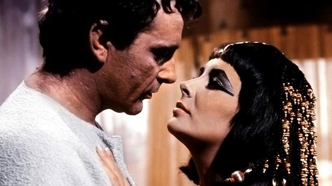 Richard Burton und Elizabeth Taylor im Film "Cleopatra", von Regisseur Joseph Mankiewicz 1963.