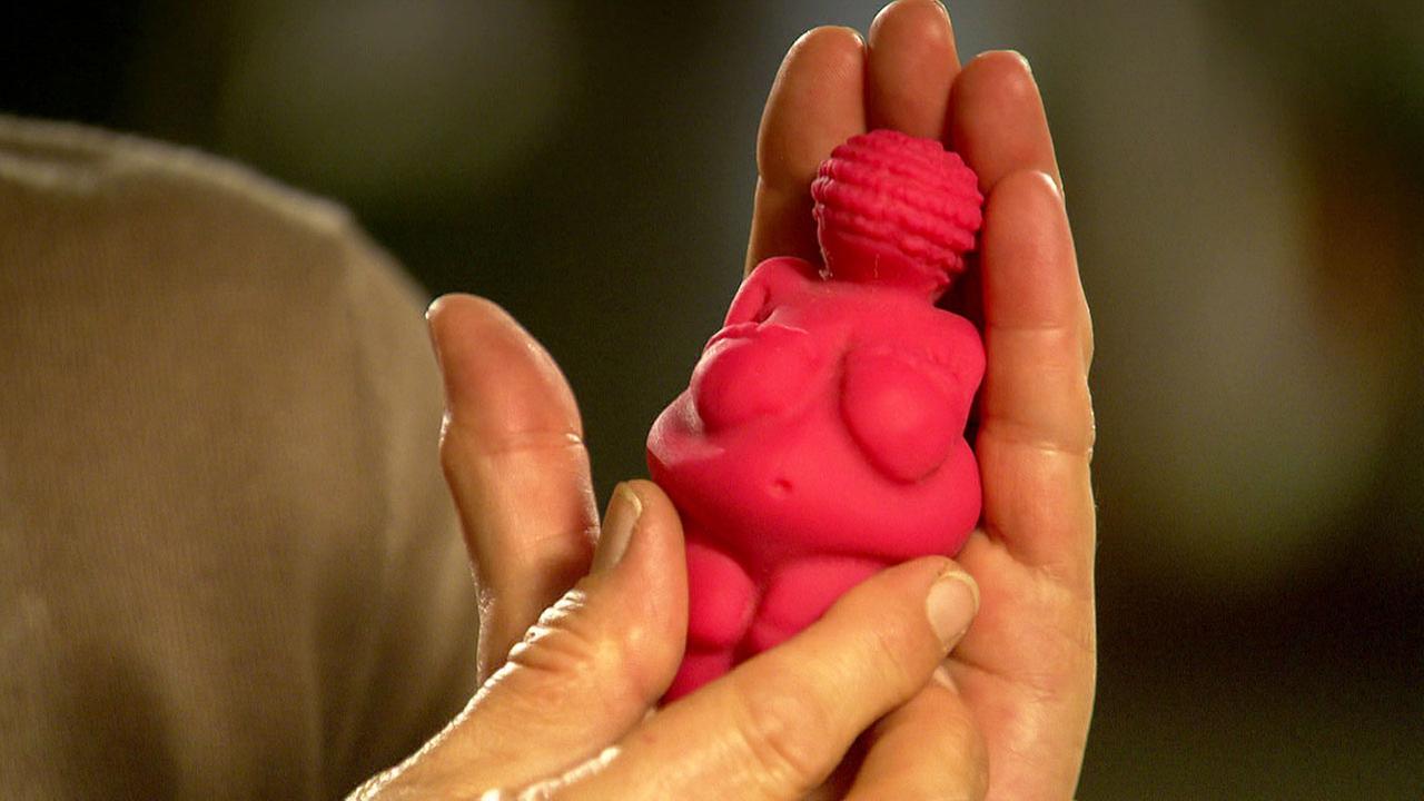 Venus von Willendorf als Rosa Toy