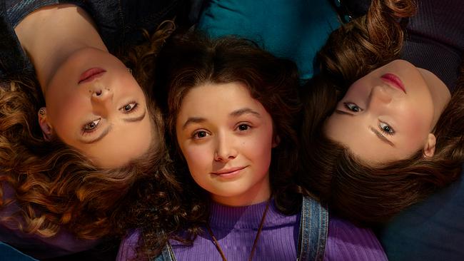 Georgia de Gidlow (Keedie Darrow), Lola Blue (Addie Darrow), Caitlin Hamilton (Nina Darrow)