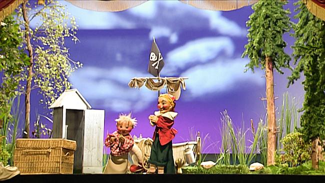 Kasperl und Sepperl machen einen Bootsausflug am Waldsee