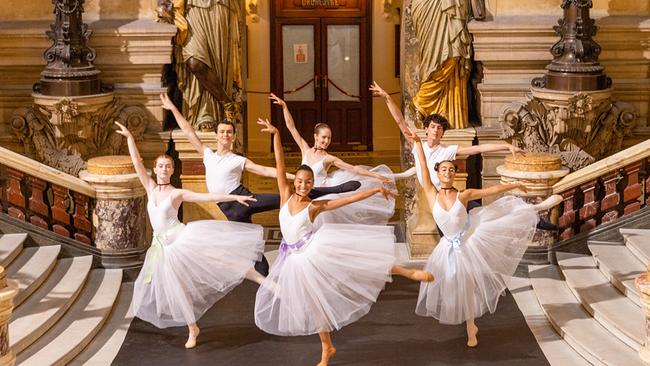 Spellbound - Verzaubert in Paris