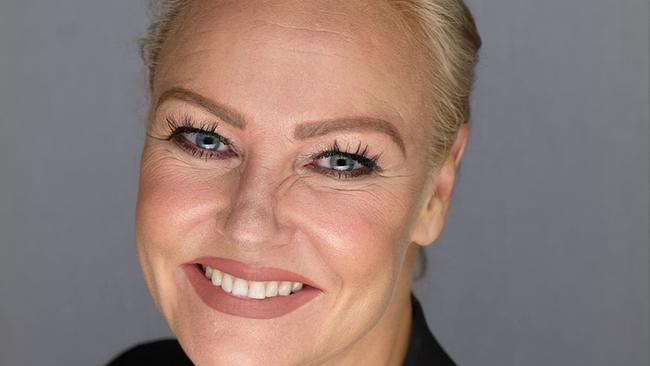 © Bild: Manfred Baumann Porträt der Moderatorin und Kabarettistin Verena Scheitz