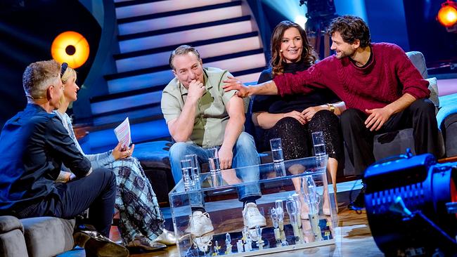 © ORF/Roman Zach-Kiesling 70 Jahre Fernsehen: Andi Knoll, Fanny Stapf, Robert Palfrader, Barbara Karlich, Aaron Karl