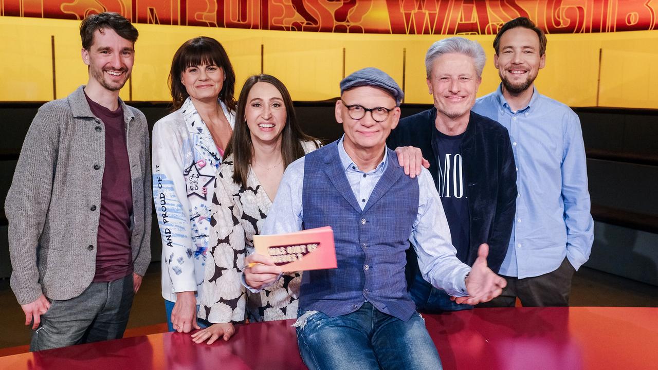 © orf/Günther Pichlkostner Clemens Maria Schreiner, Eva Maria Marold, Lydia Prenner-Kasper, Oliver Baier, Florian Scheuba und Rudi Schöller