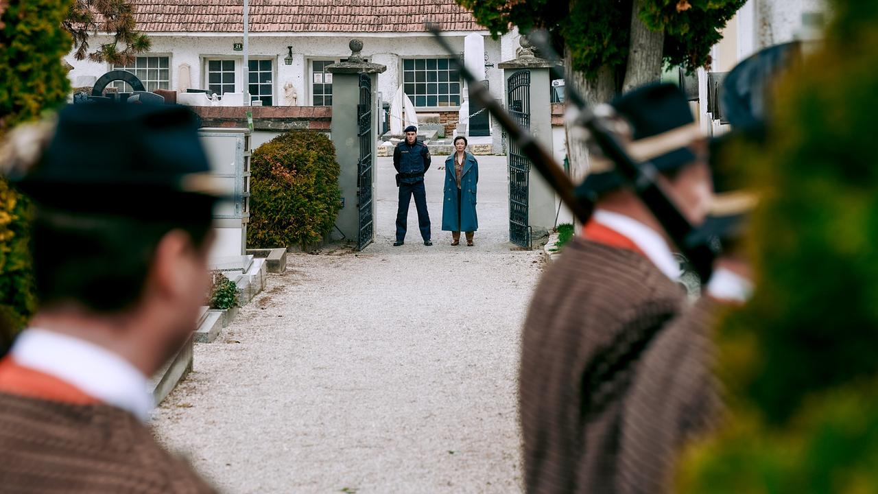 "Acht": Thomas Prenn (Patrick Brandl), Regina Fritsch (Marion Geyer)