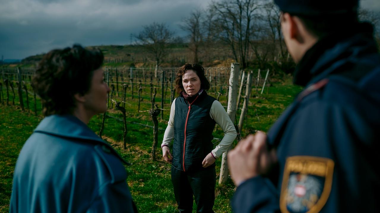 "Acht": Regina Fritsch (Marion Geyer), Verena Altenberger (Sandra Wolf), Thomas Prenn (Patrick Brandl)