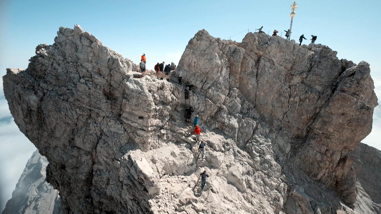 Alptraum Alpen - der Massentourismus und die Berge