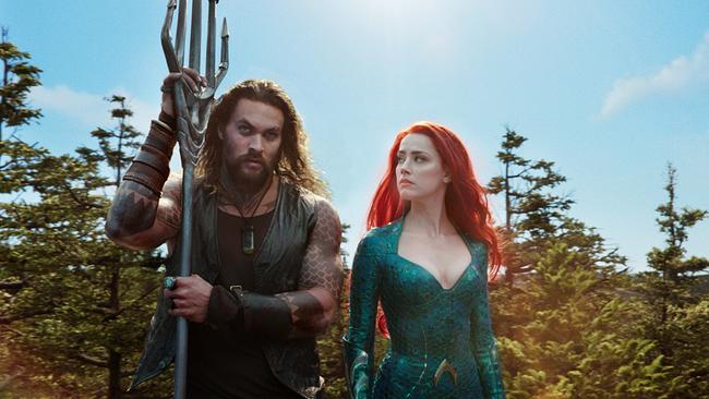 Jason Momoa (Arthur Curry / Aquaman), Amber Heard (Mera)