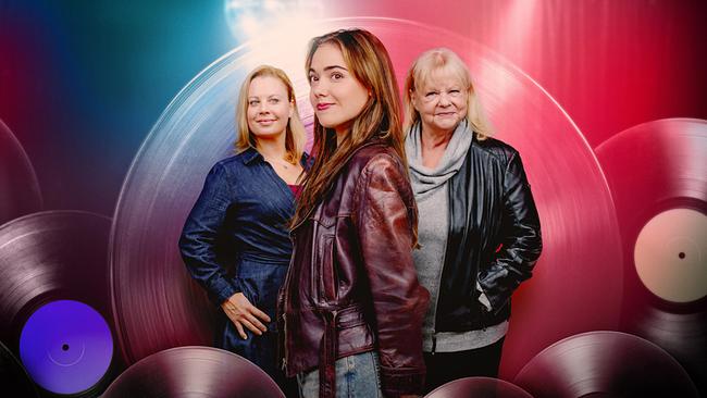"Bis auf Weiteres unsterblich": Katharina Straßer (Andrea), Mara Romei (Marie), Marianne Mendt (Marianne)