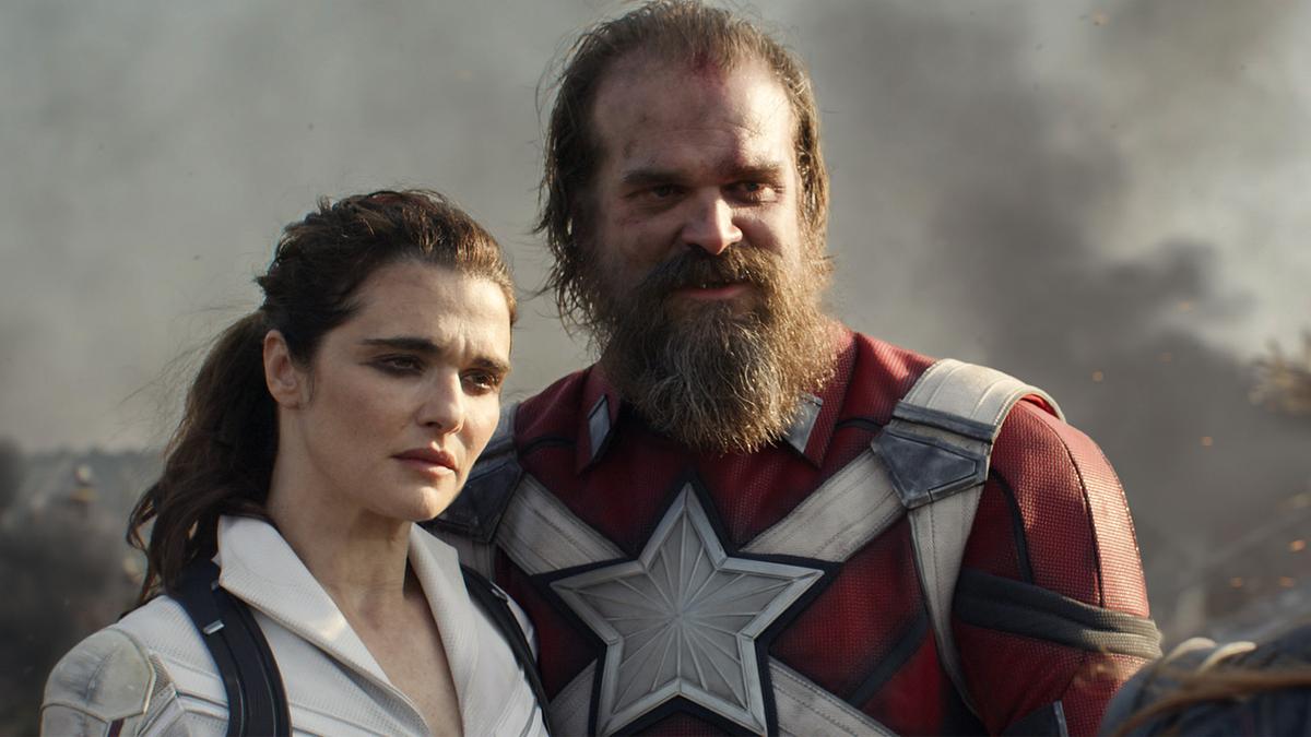 Im Bild: Rachel Weisz (Melina), David Harbour (Alexei).