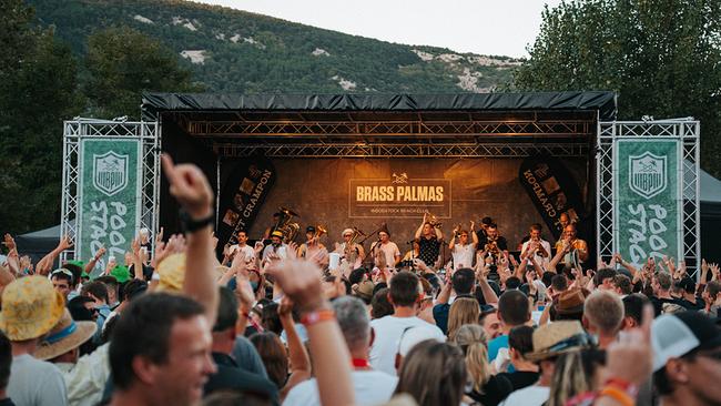 Brass Palmas: Brassaranka auf der Pool Stage vor Publikum