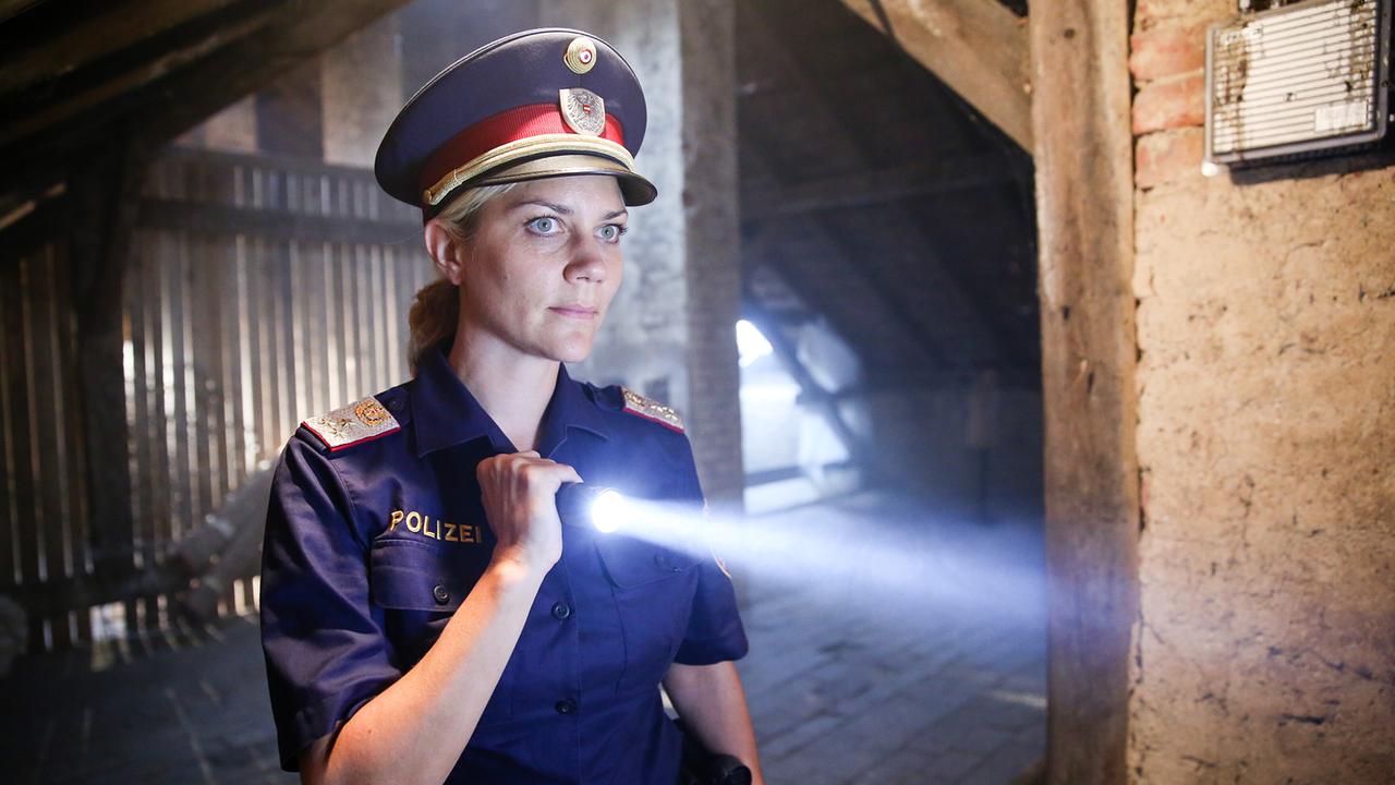 © ORF/Milenko Badzic CopStories: Kristina Bangert (Helga Rauper)